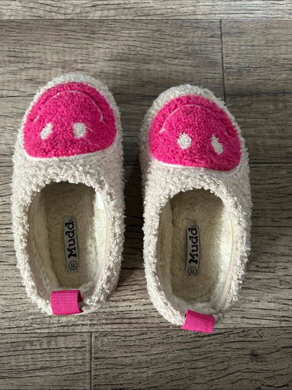 Mudd Kids Cream Sherpa Slip-Ons with Pink Smiley